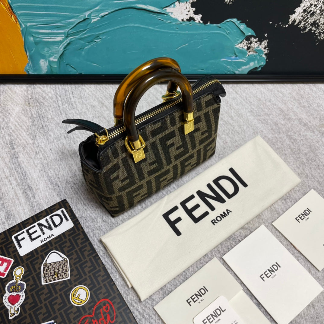 EN - New Lux Bags FEI 262