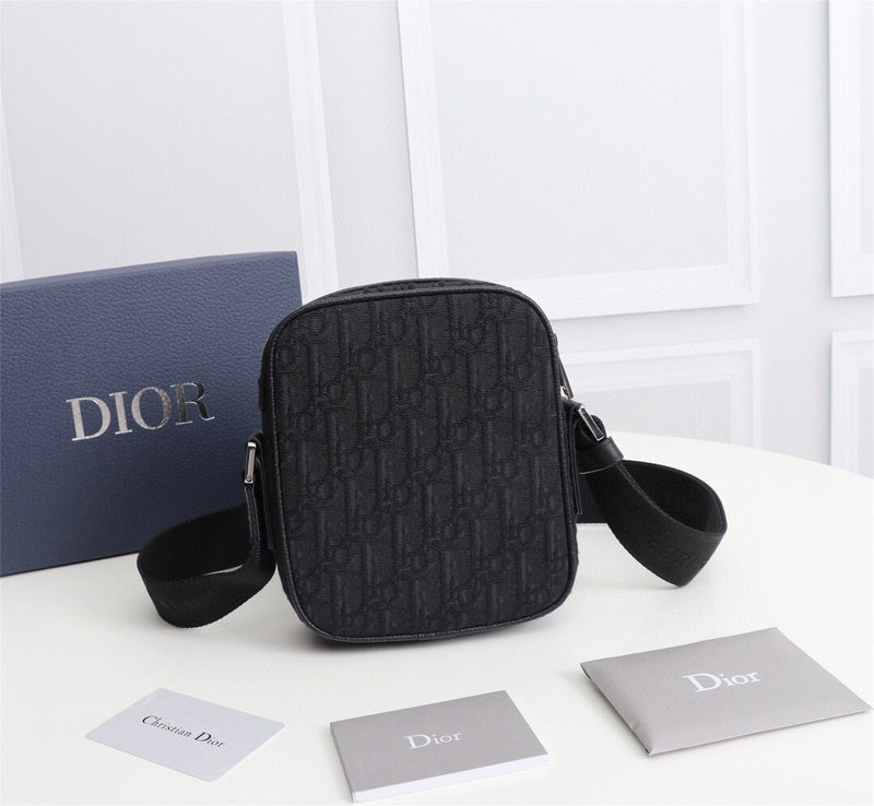 ELE - Dir Bags - 1536