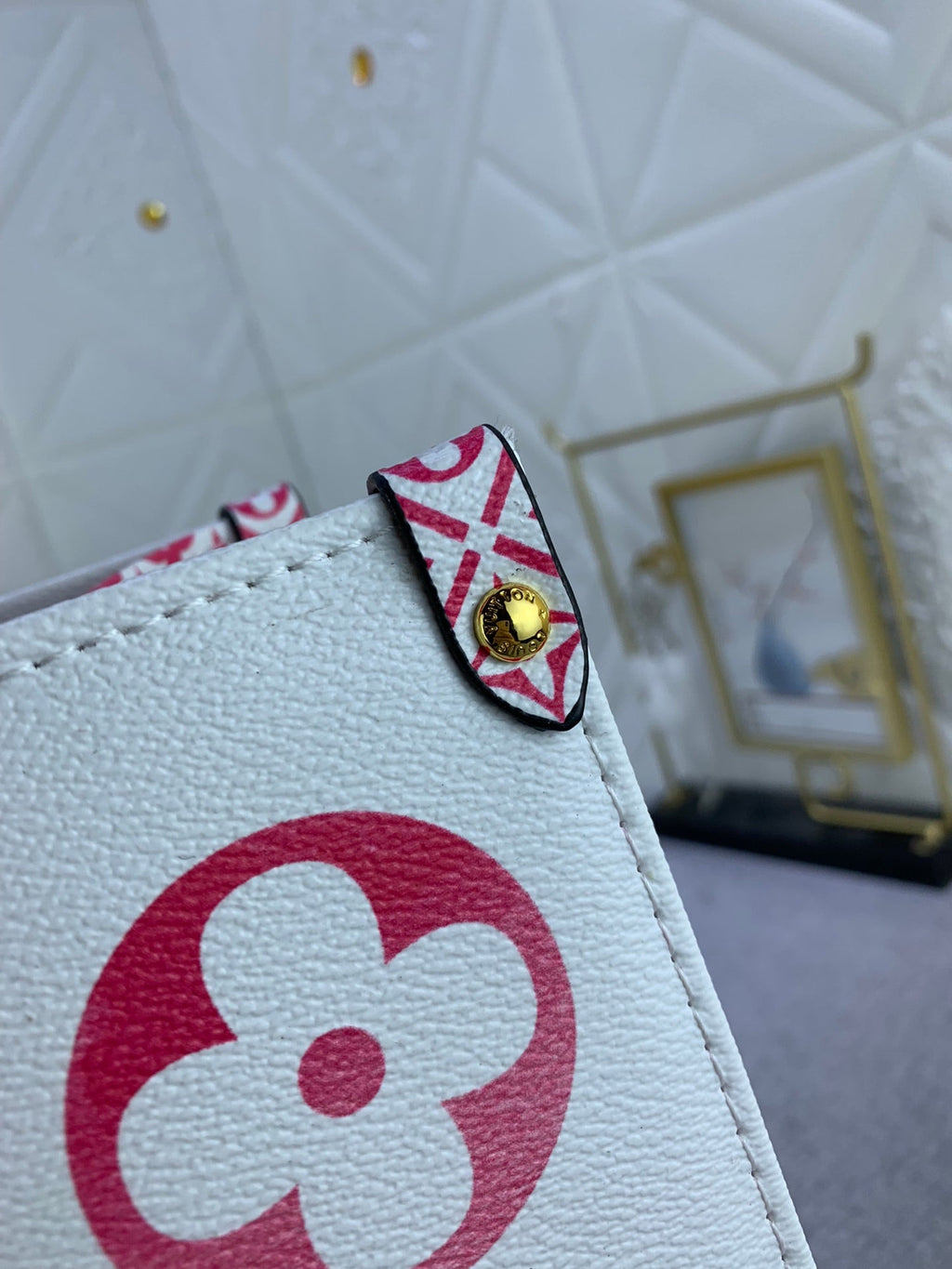EN - Luxury Bags LUV 817