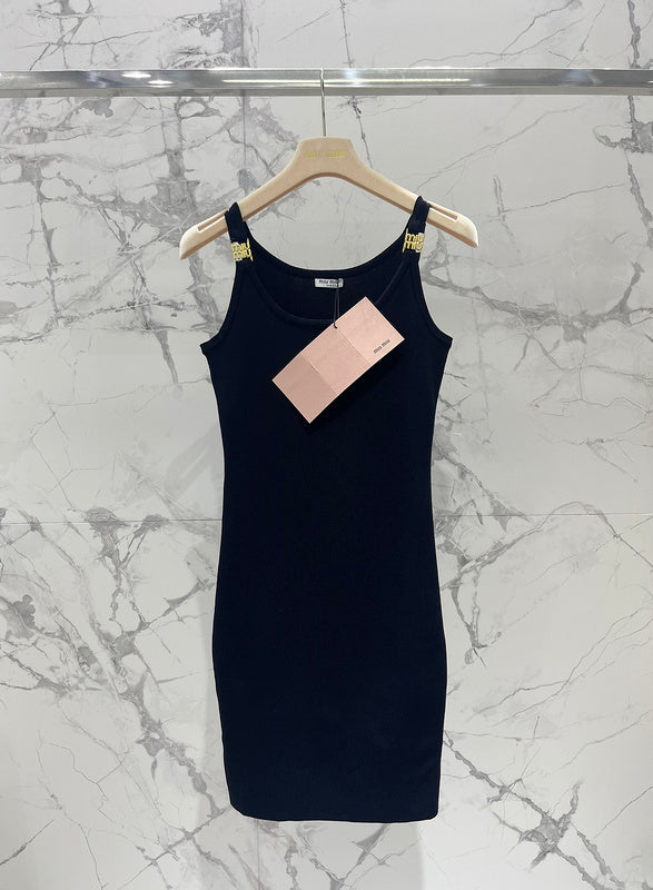 Glami - MMU Women Clothes - 612