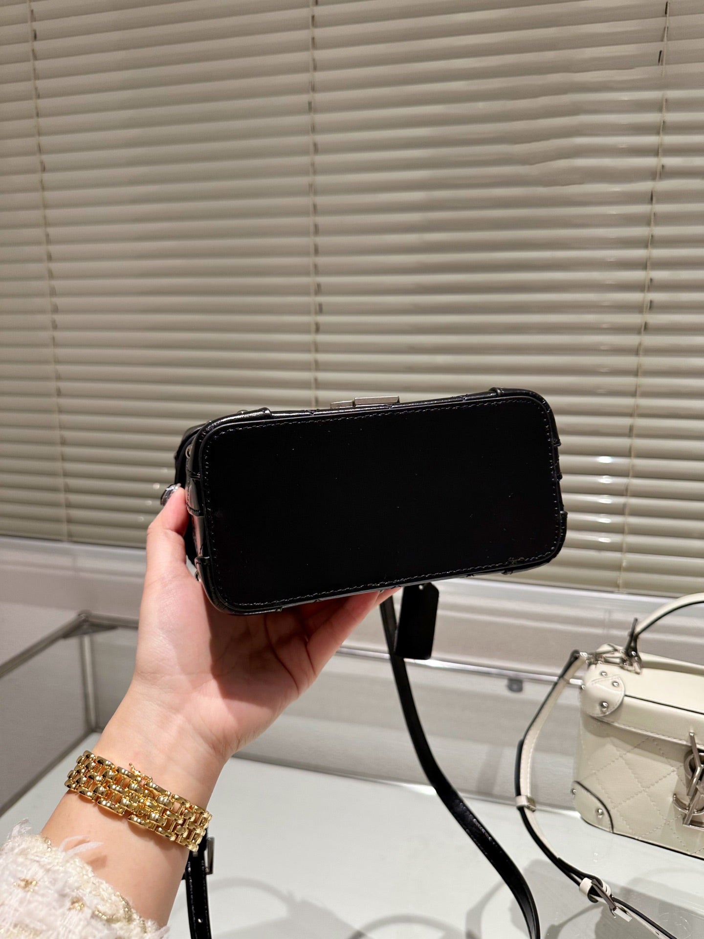 EN - Luxury Bags SLY 306
