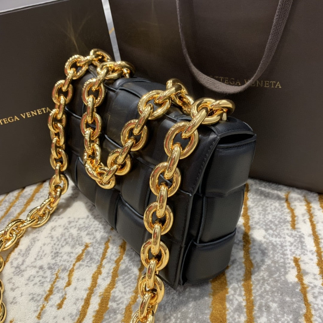 GLAMI Chain Cassette Bag For Women 10.2in/26cm In Black 631421VBWZ08425