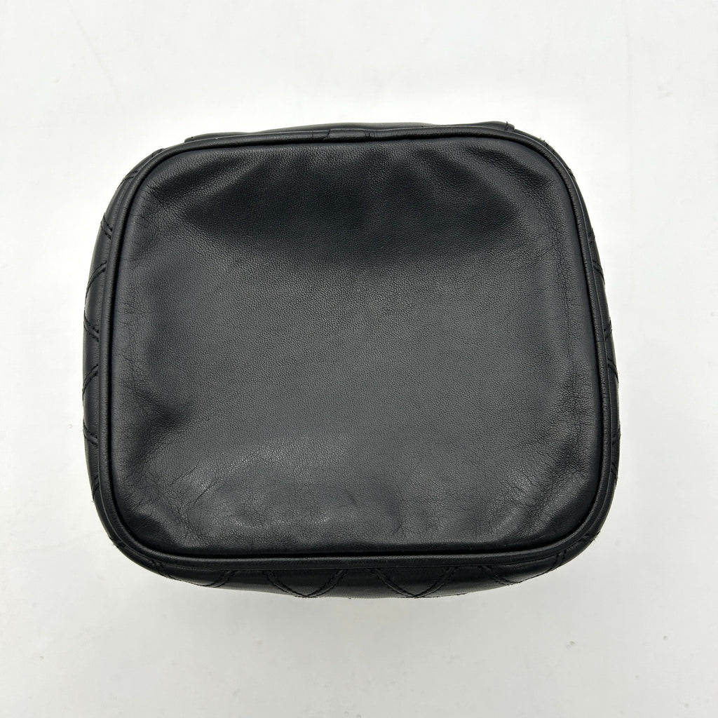 CHANEL Calfskin Cosmetic Van Bag Black ch7727ds