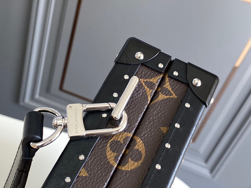 LOV2 Bags - Luxurious Bags  1557