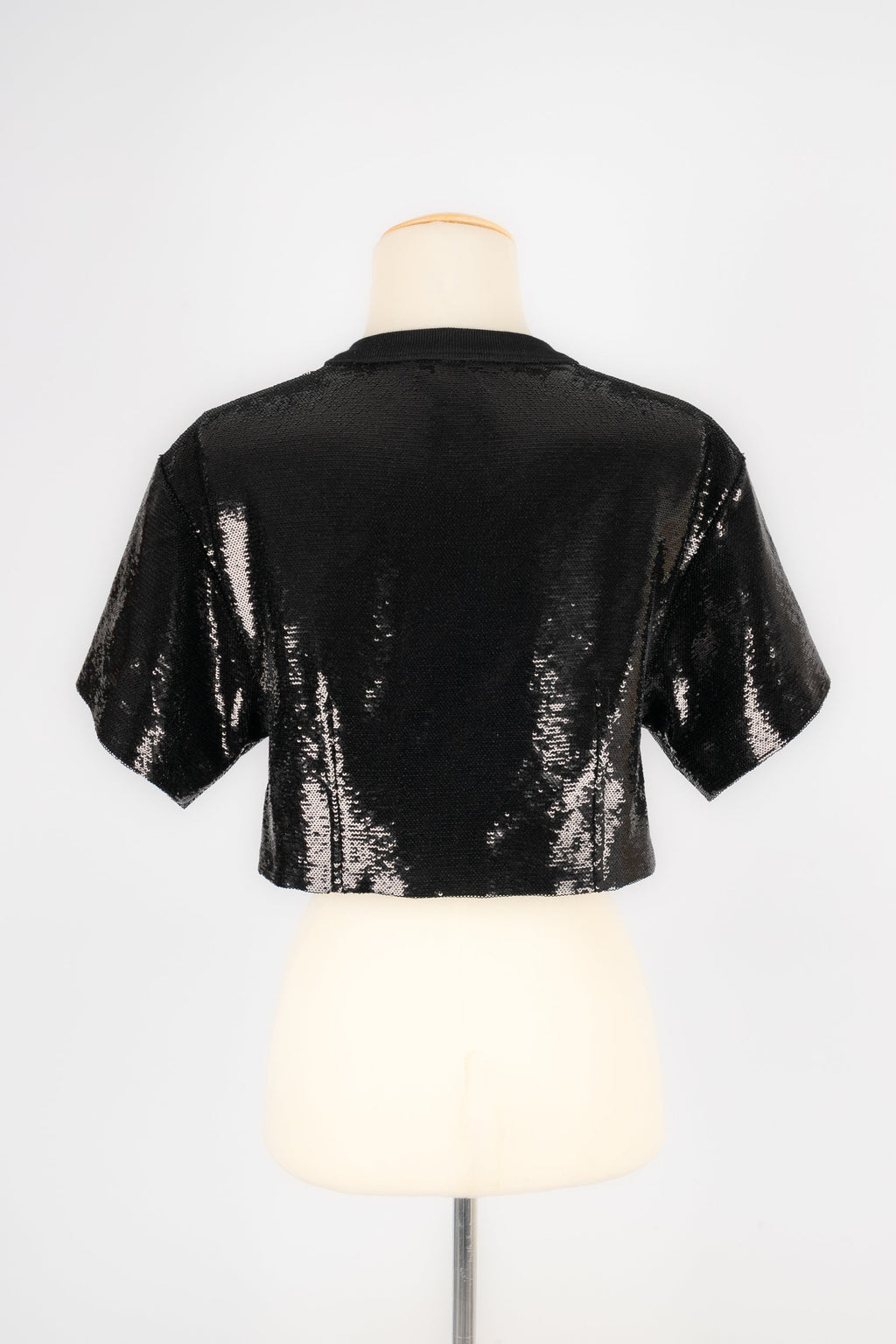 Haut noire à paillettes Chanel
