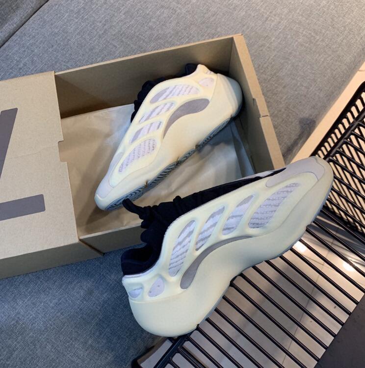 SAMC - YZO Sneakers - 331