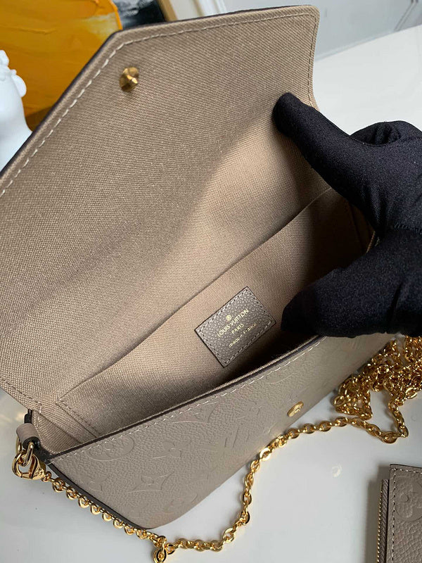 LOV2 Bags - Luxurious Bags  1819