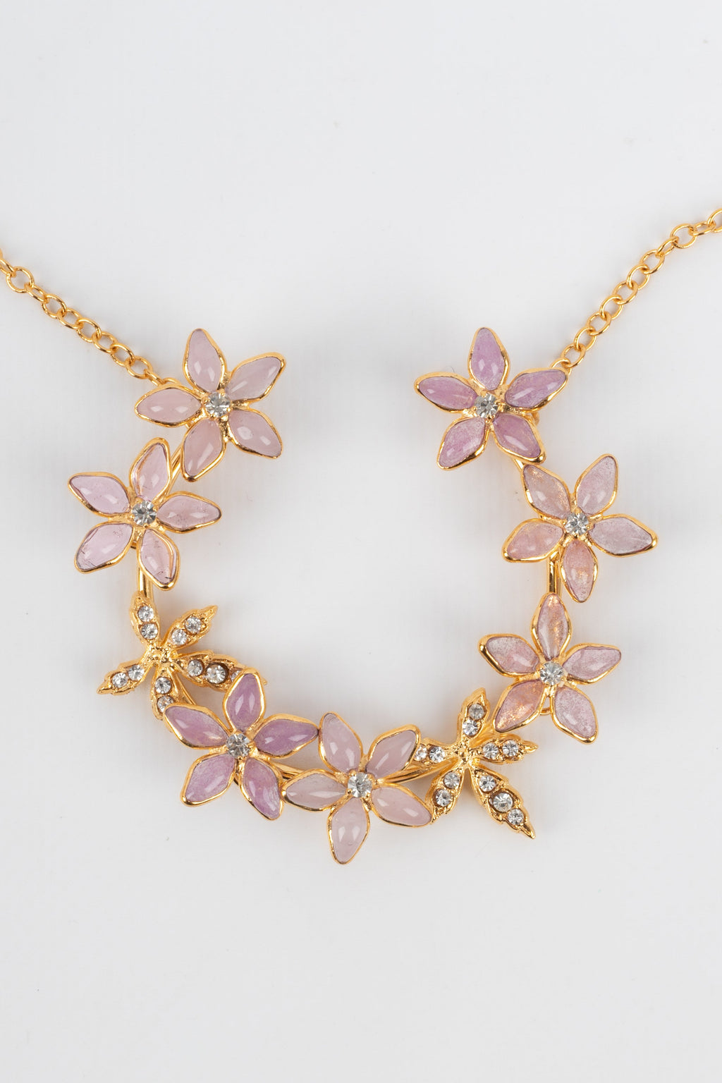 Collier Augustine