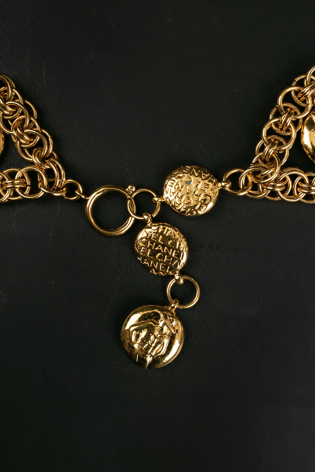 Ceinture en mÃƒÆ’Ã‚Â©tal dorÃƒÆ’Ã‚Â© Chanel