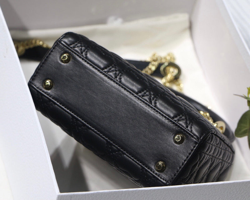ELE - Dir Bags - 1574