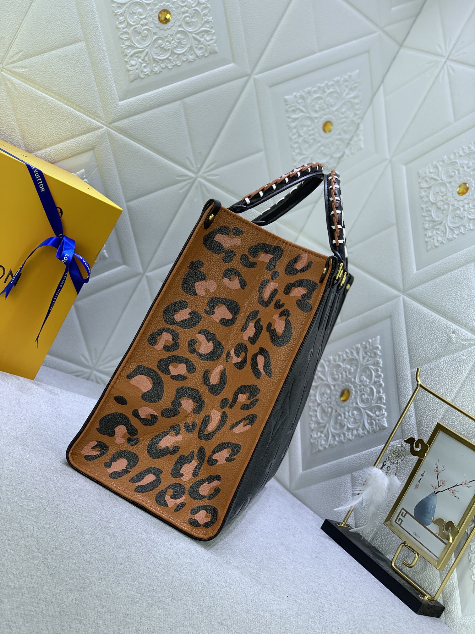EN - Luxury Bags LUV 751