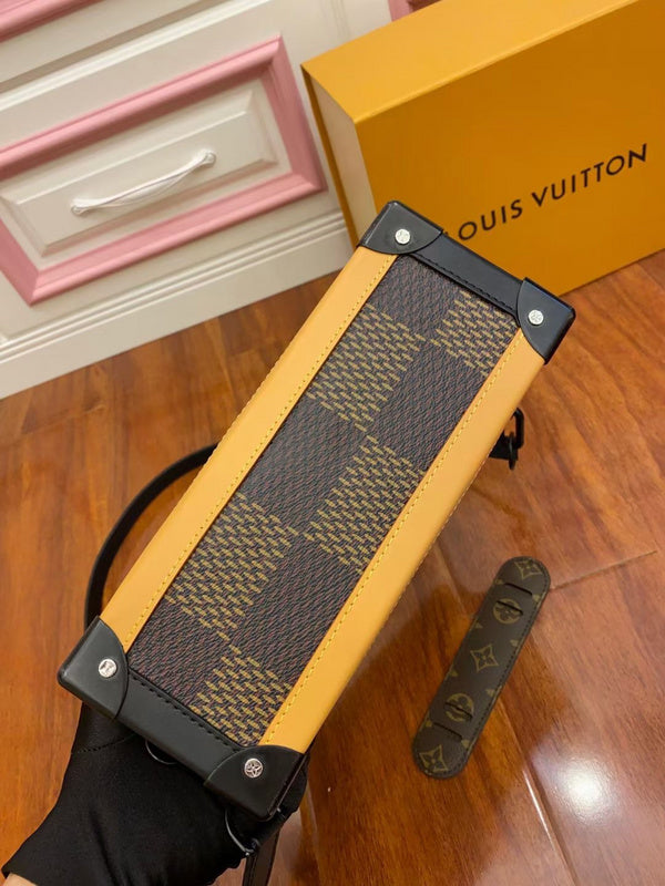 LOV2 Bags - Luxurious Bags  2651