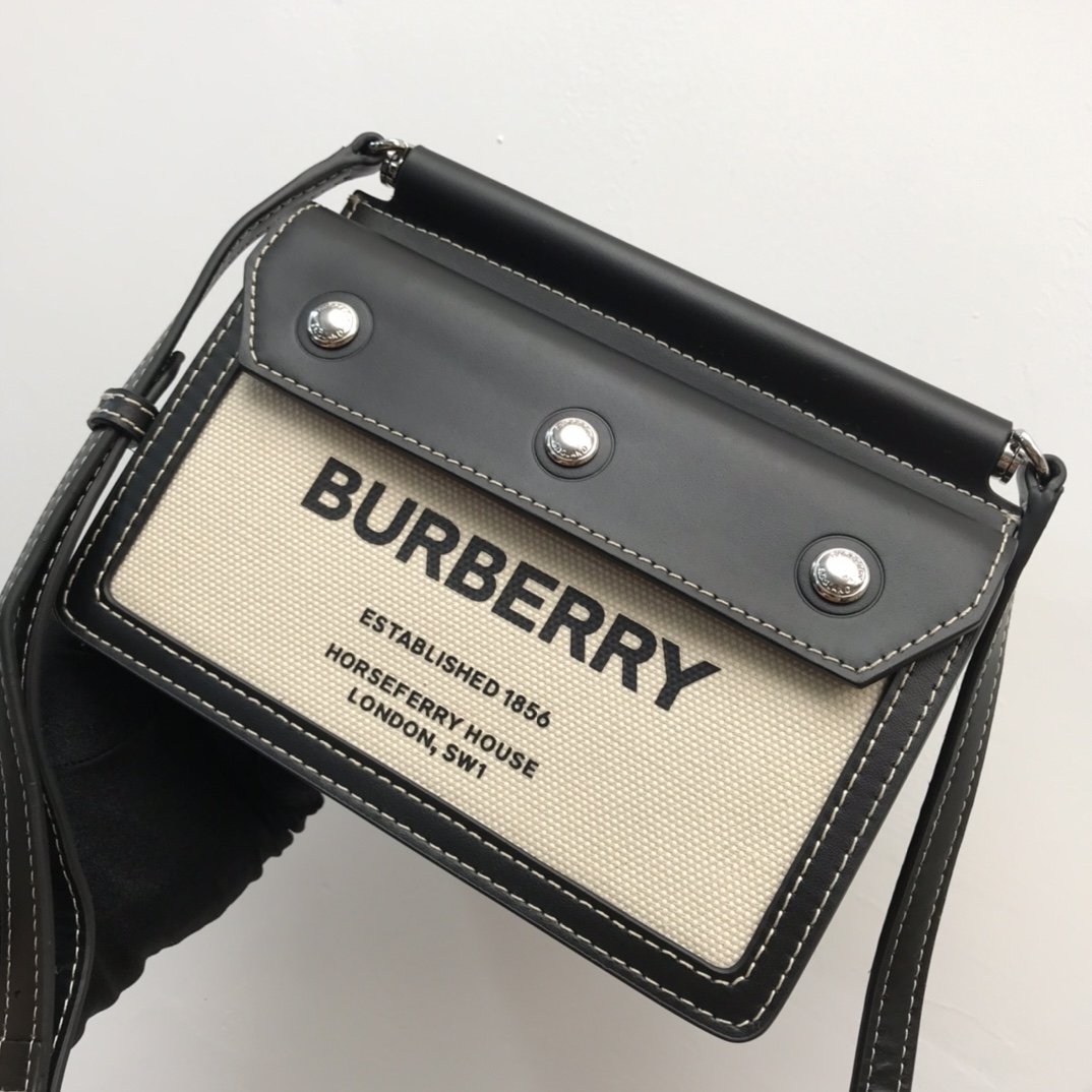 GLAMI Mini Horseferry Print Title Bag With Pocket Detail For Women, Bags 7.5in/19cm