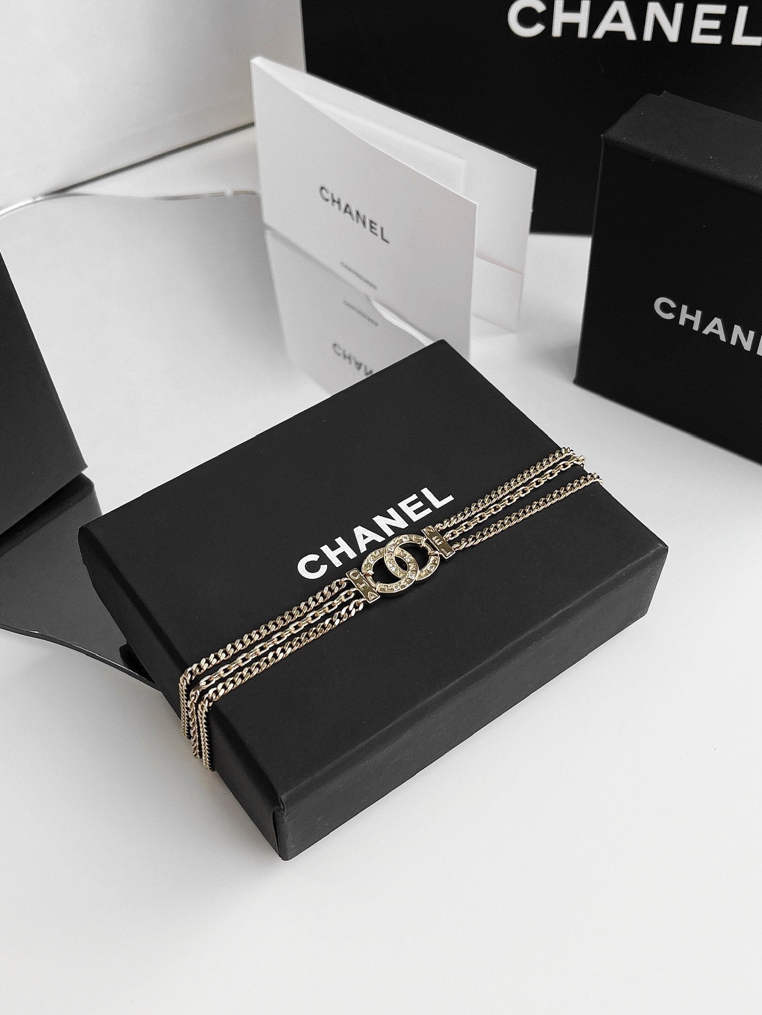 EN - Lux Necklace CHL010