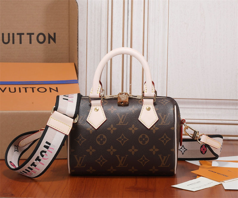 Glami - LOV Bags - 305
