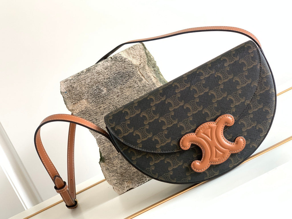 GLAMI BesaGLAMI In Triomphe Canvas Bag Brown For Women 9in/23cmÃƒâ€šÃ‚Â 