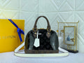 EN - Luxury Bags LUV 839