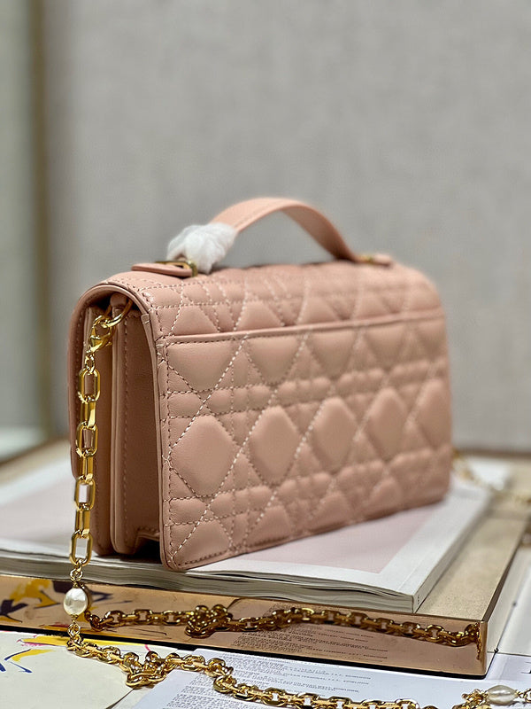 ELE - Dir Bags - 1405