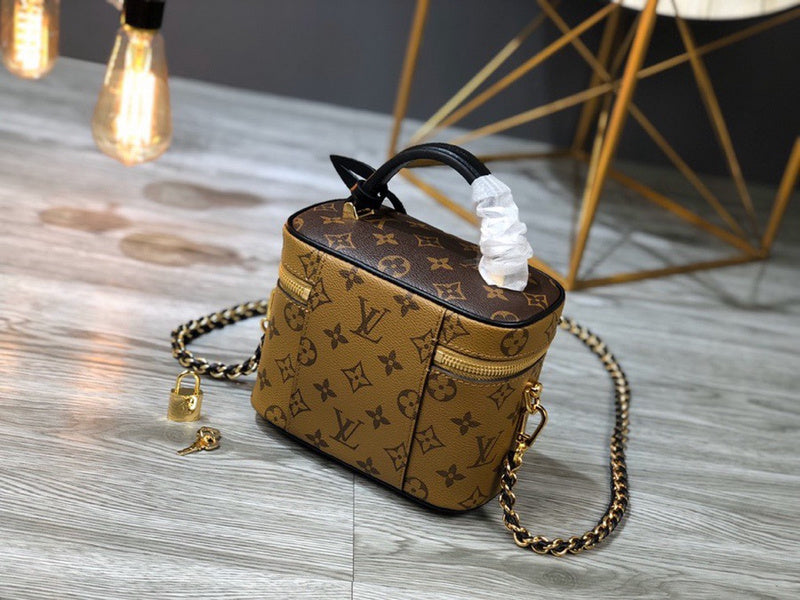 LOV2 Bags - Luxurious Bags  1844