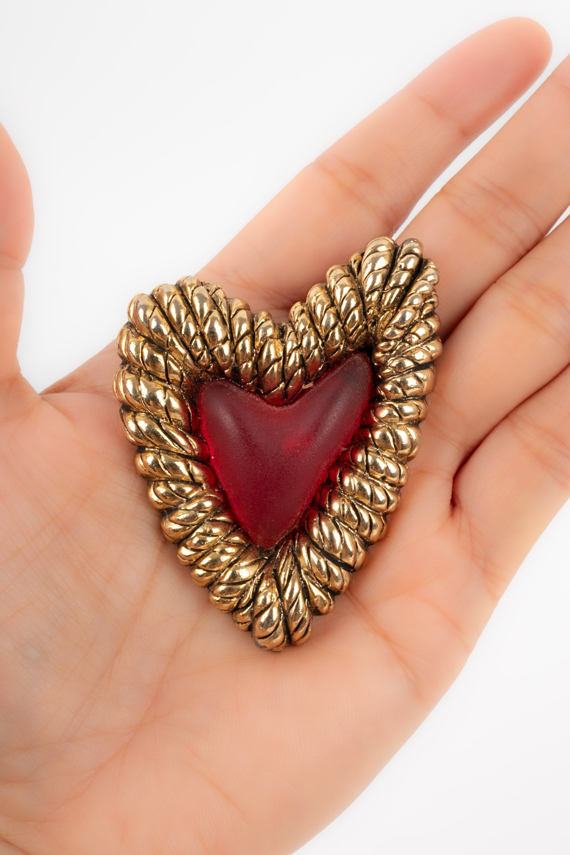 Broche coeur Balenciaga