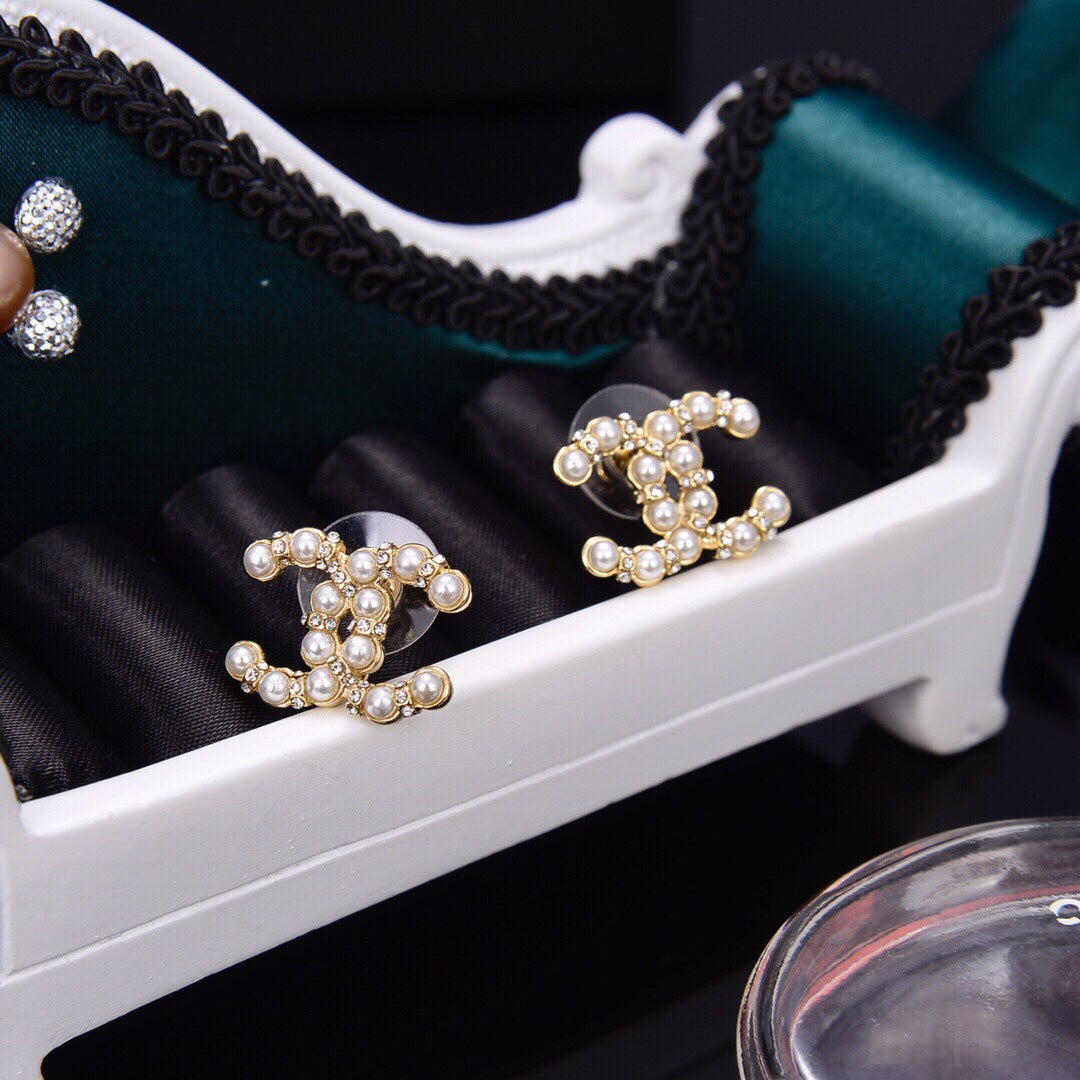EN - Lux Earring CHL 001