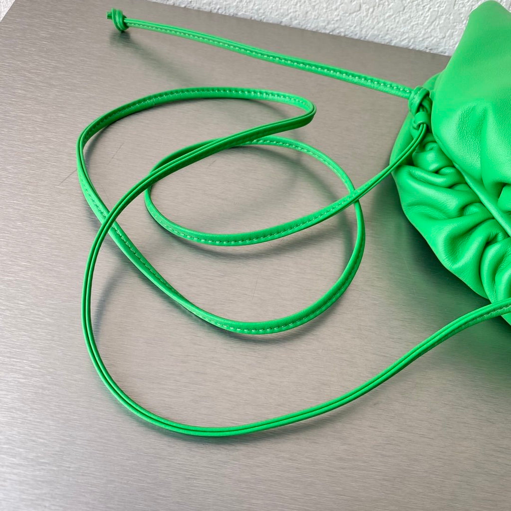 BV Mini Pouch Green, For Women, Bags 8.7in/22cm 585852V1BW03724