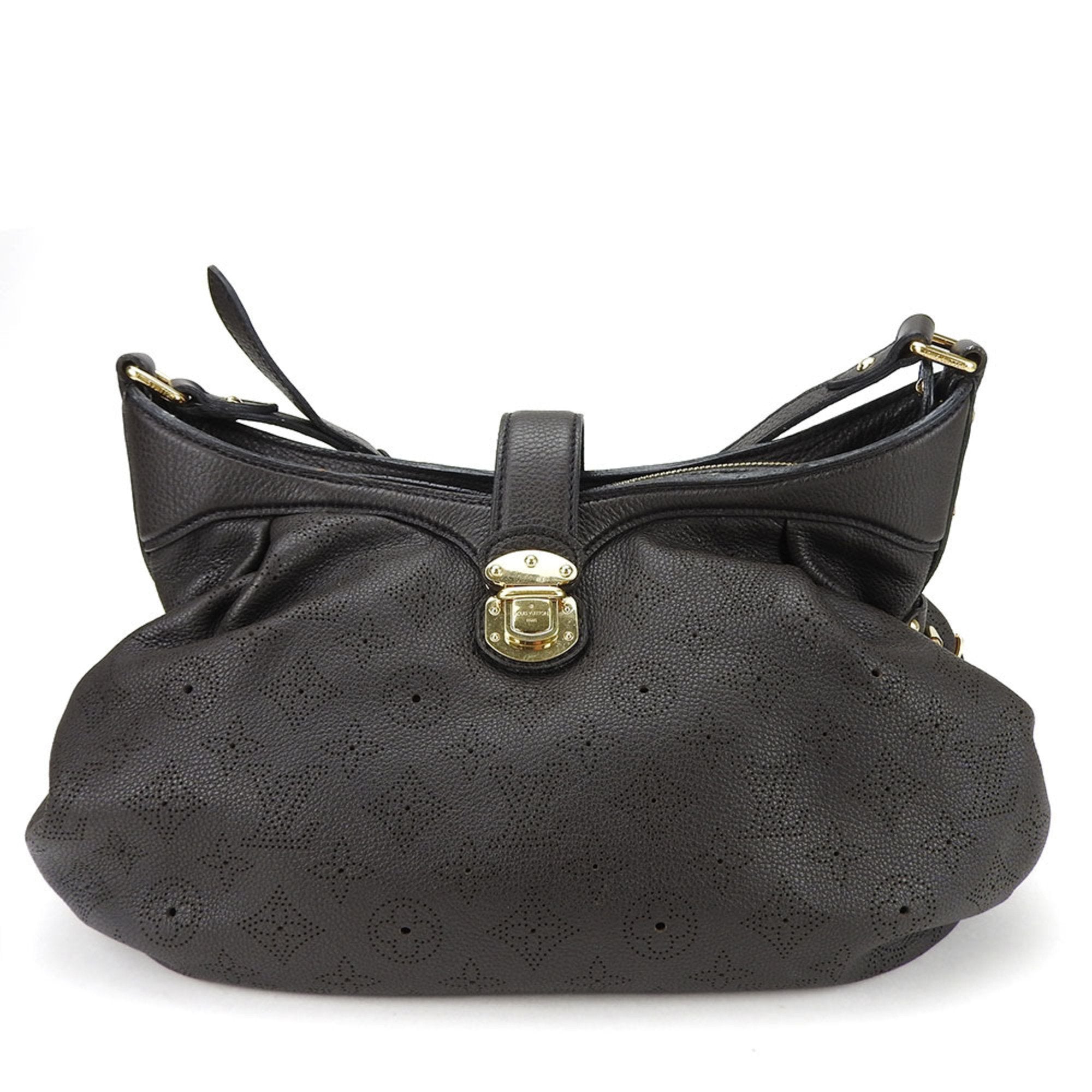 Louis Vuitton Xs  Leather Shoulder Bag ()