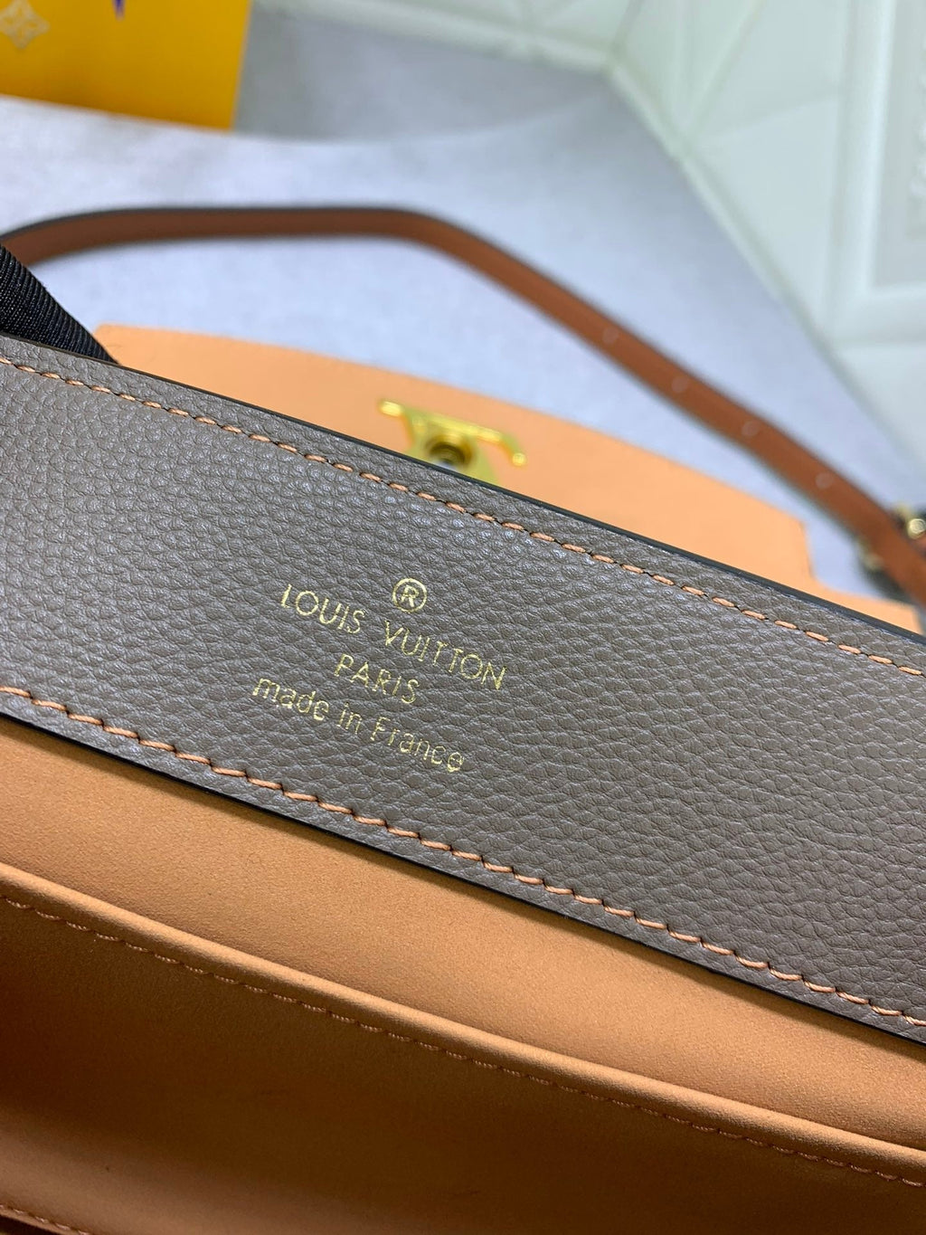 EN - Luxury Bags LUV 743