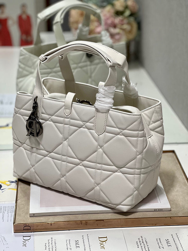 ELE - Dir Bags - 1596