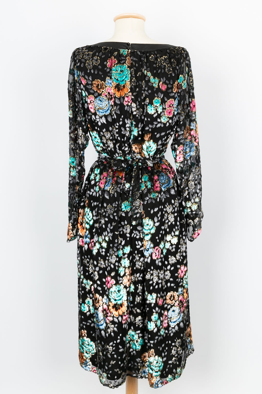 Robe en soie et velours 1980's