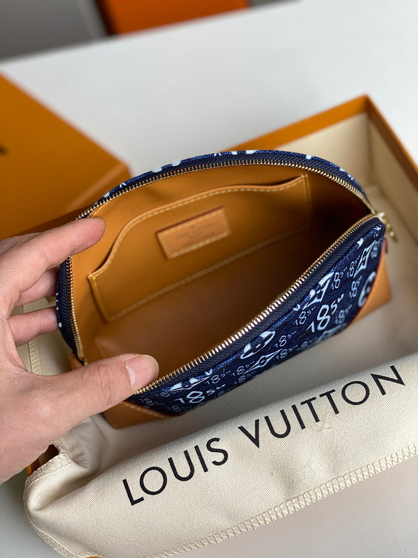 LOV2 Bags - Luxurious Bags  1585