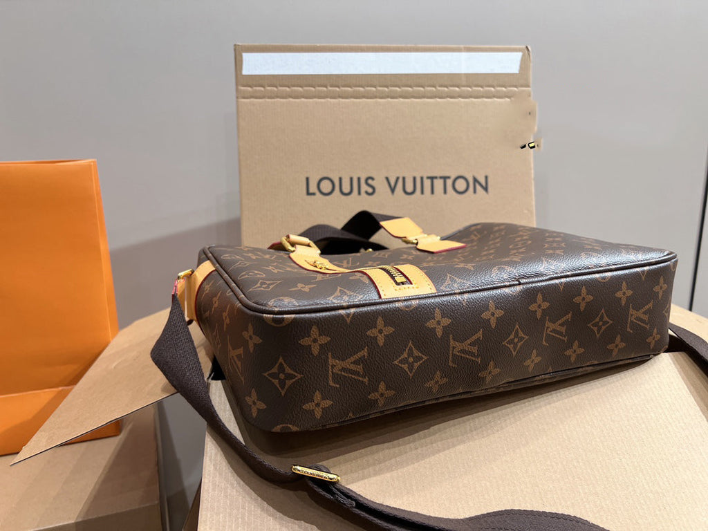 EN - Luxury Bags LUV 772