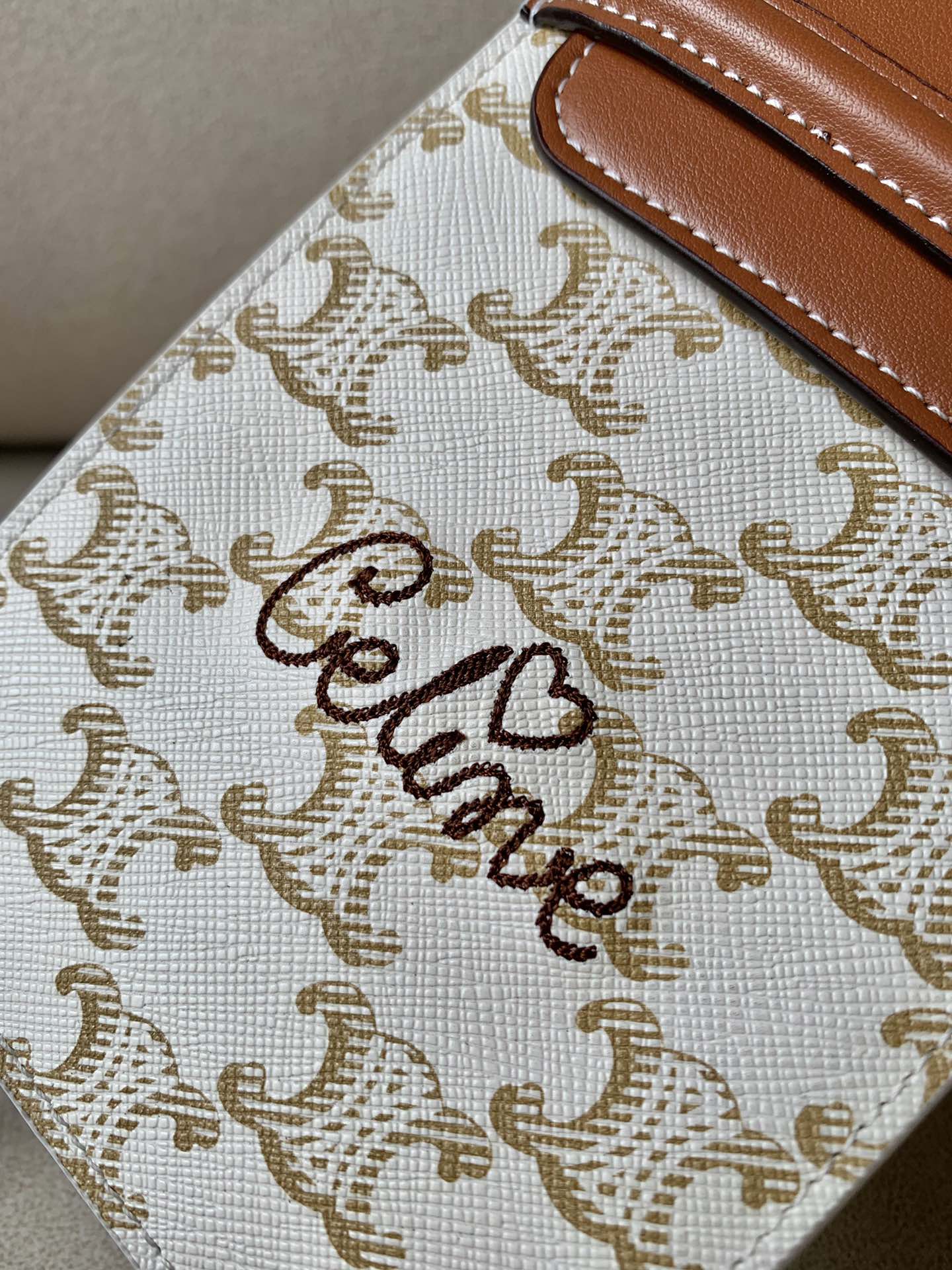 GLAMI Printed Embroidered GlamIip Phone Bag White For Women 7.2in/18cmÃƒâ€šÃ‚Â 