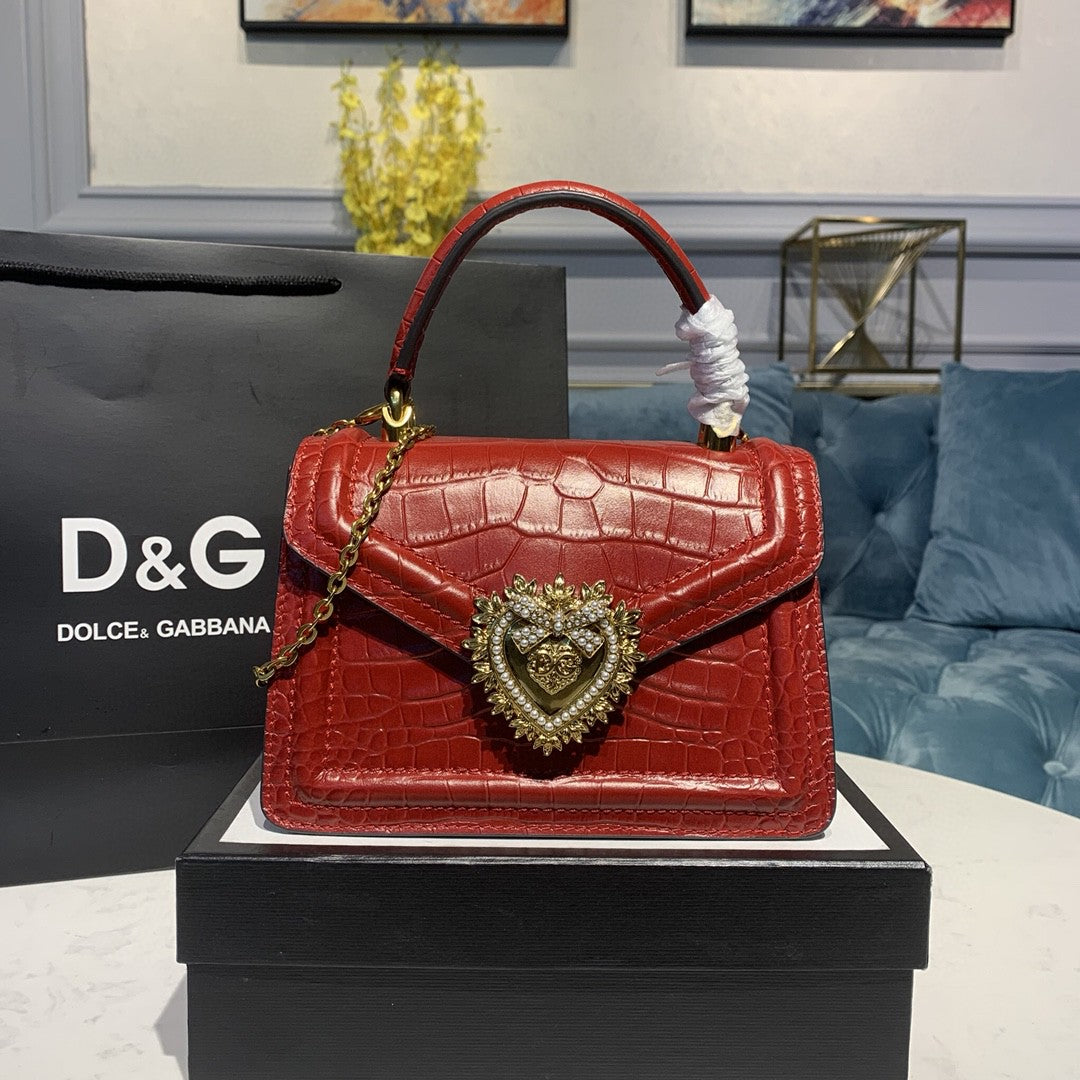 GLAMI Small Devotion BagÃ‚Â Red For Women 7.5in/19cm GLAMIÃ‚Â 