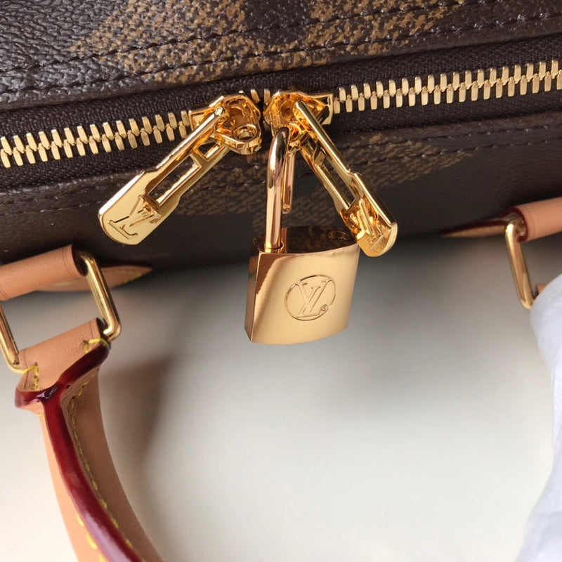 LOV2 Bags - Luxurious Bags  1768