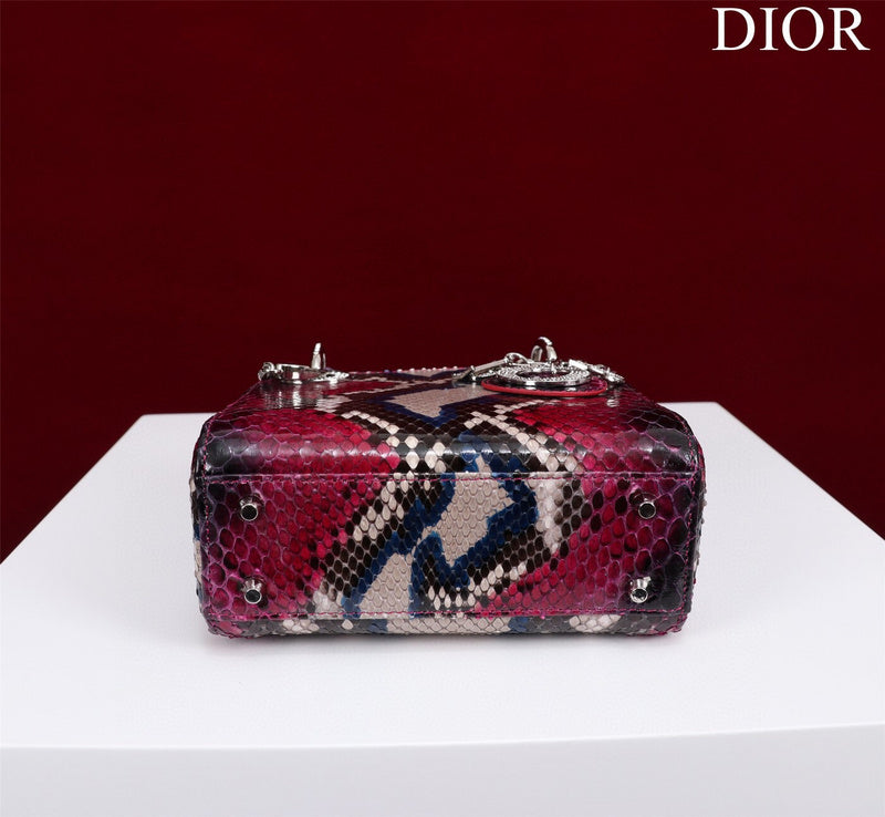 ELE - Dir Bags - 1700