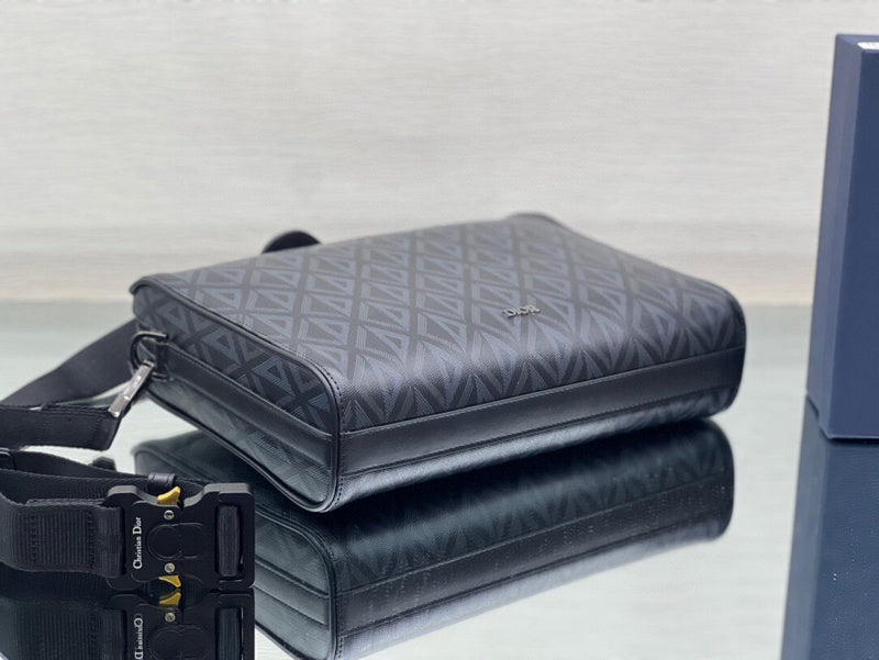 ELE - Dir Bags - 1568