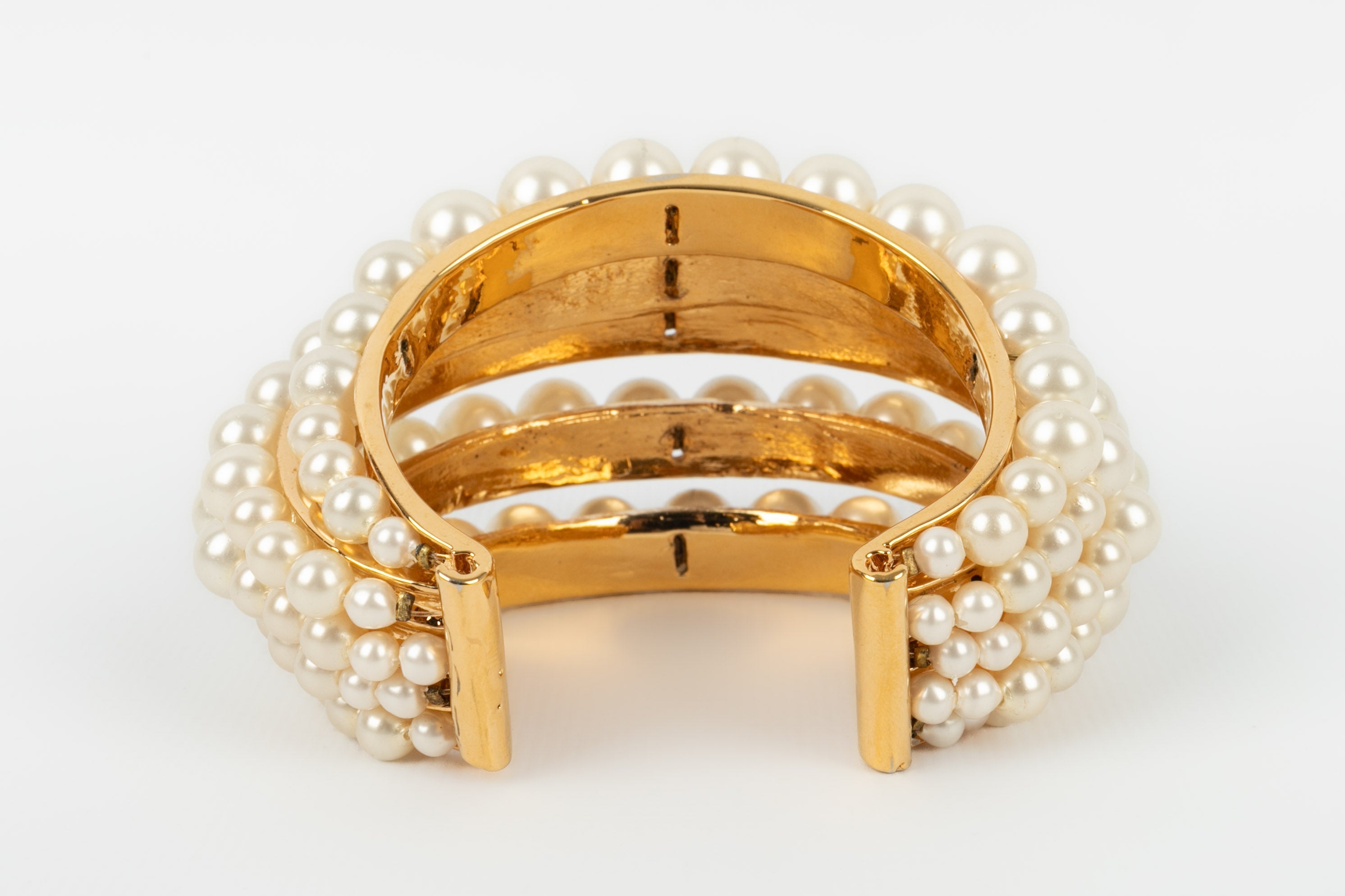 Bracelet manchette de perles nacrÃƒÆ’Ã‚Â©es Chanel