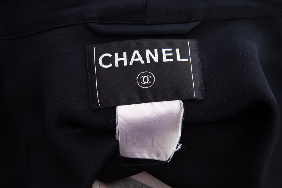 CHANEL Coco Print 2007 Spring Runway Unisex Silk Robe