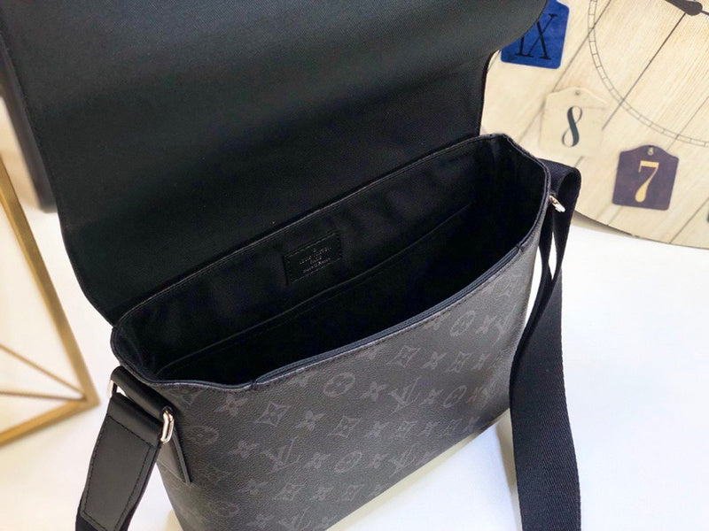 LOV2 Bags - Luxurious Bags  1946