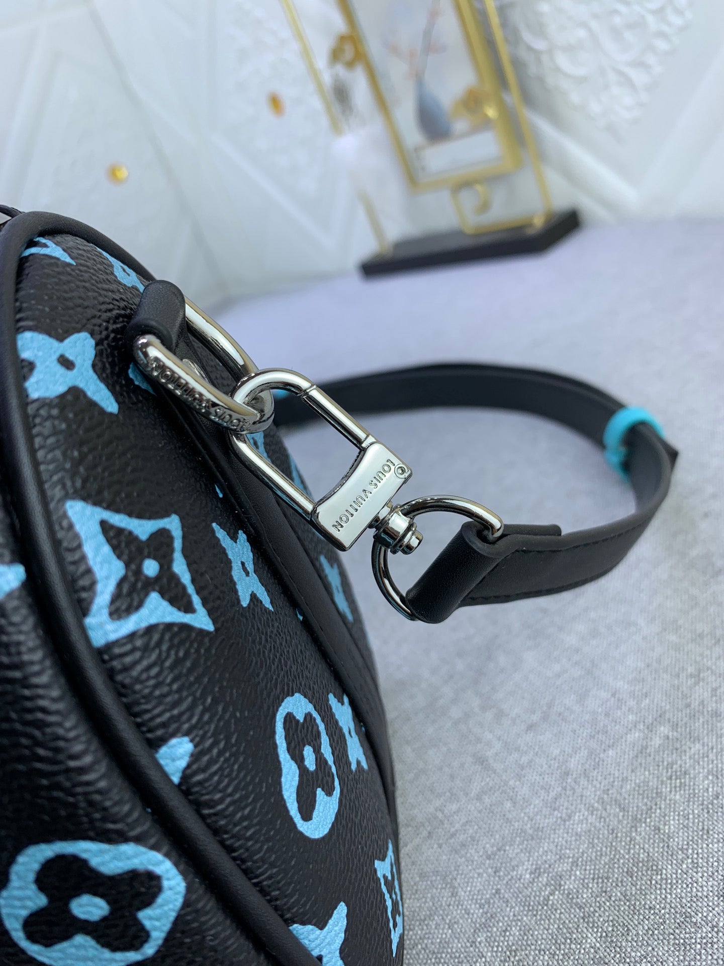 EN - New Bag LUV 643