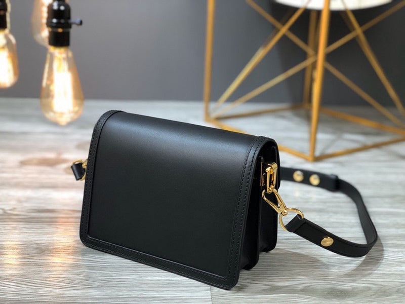 LOV2 Bags - Luxurious Bags  1829