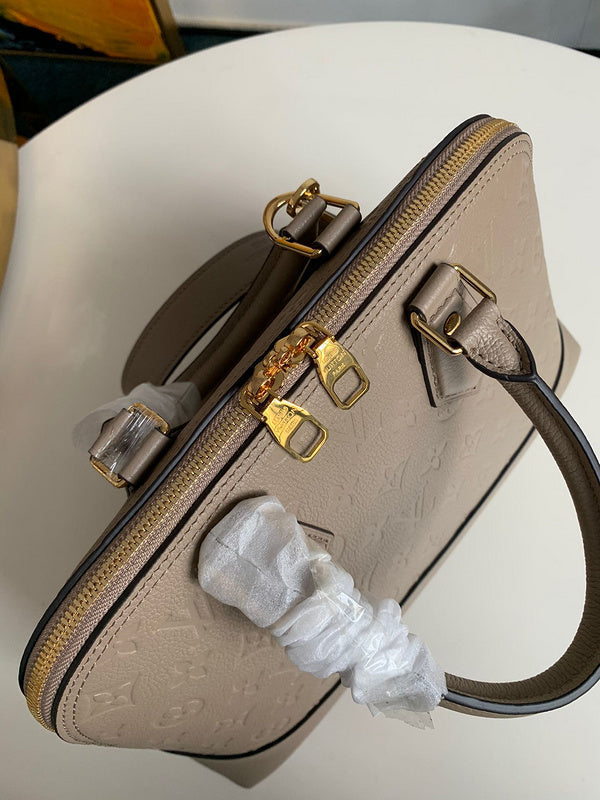 LOV2 Bags - Luxurious Bags  1855