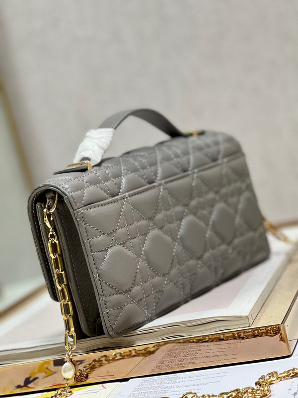 ELE - Dir Bags - 1354