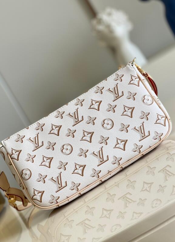 SAMC - LOV Bags - 1574