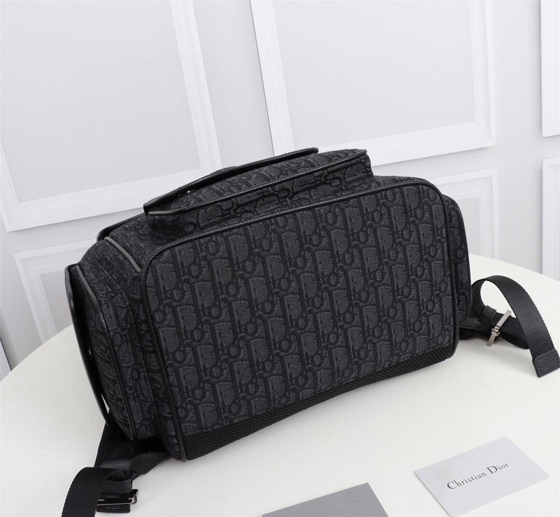 ELE - Dir Bags - 1523