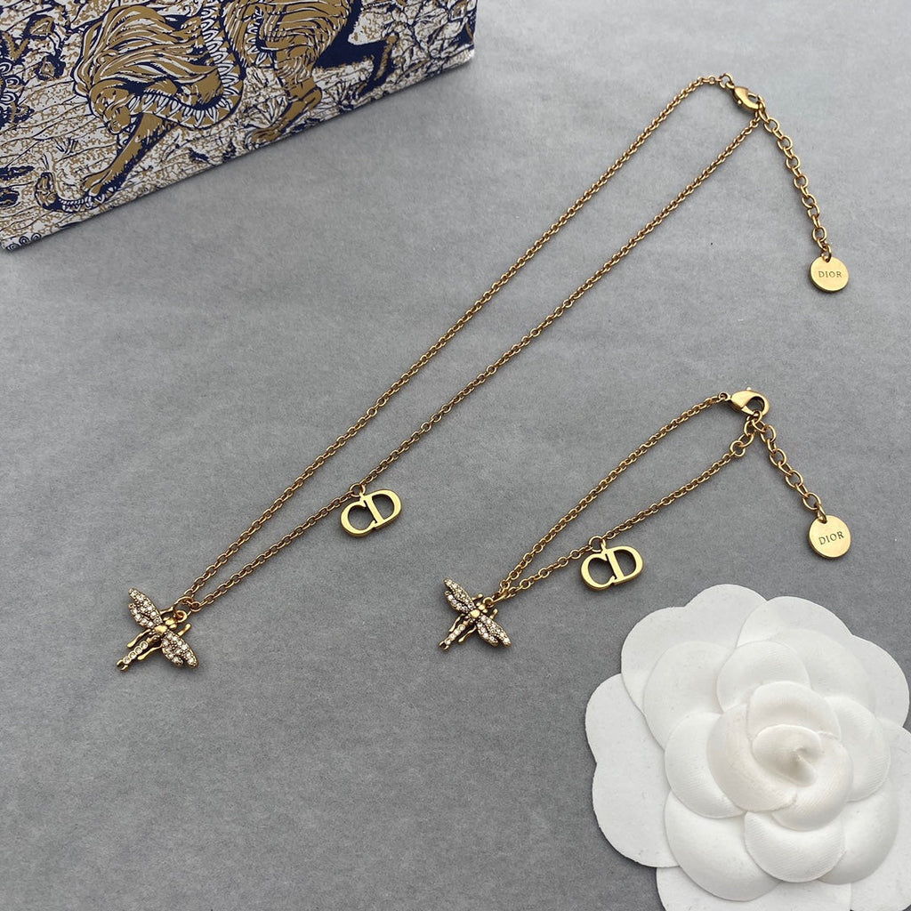 EN - Lux Necklace DIR010