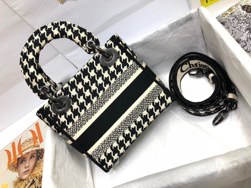 ELE - Dir Bags - 1634