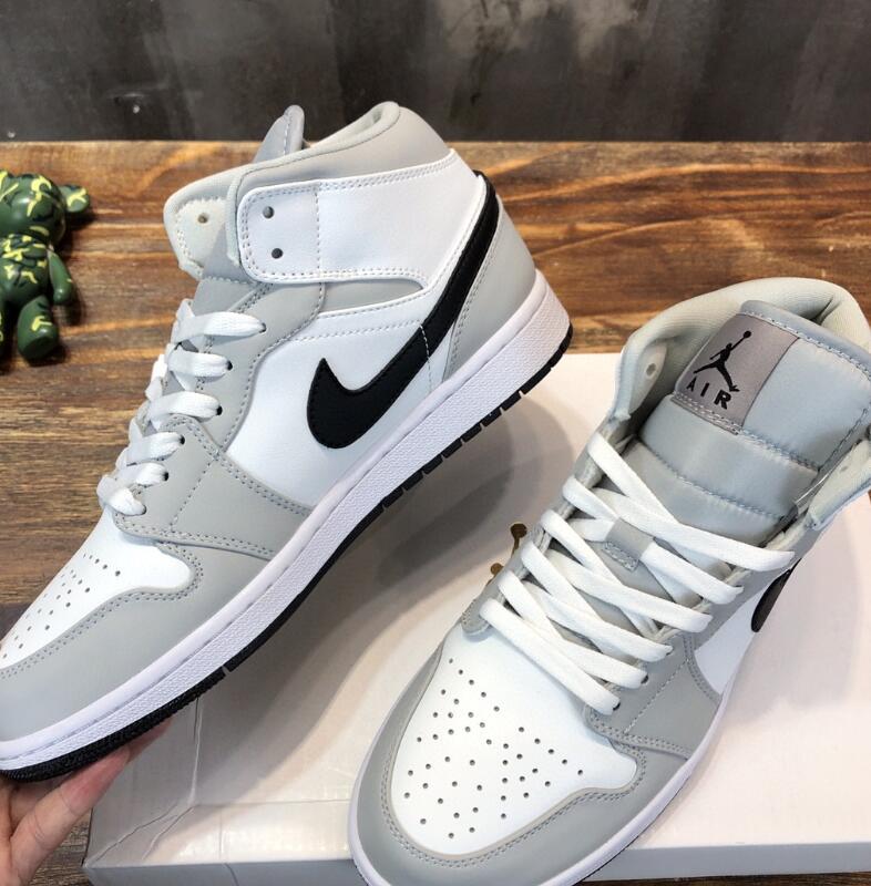 SAMC - NKE Shoes - 1012