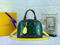 EN - Luxury Bags LUV 834